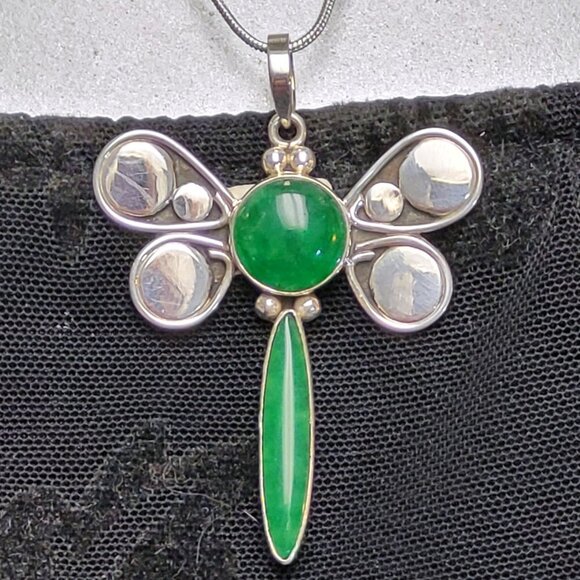 🌠 Sterling Silver 925 𝐃𝐑𝐀𝐆𝐎𝐍𝐅𝐋𝐘 Transformation Green Jade  Pendant - Picture 3 of 7